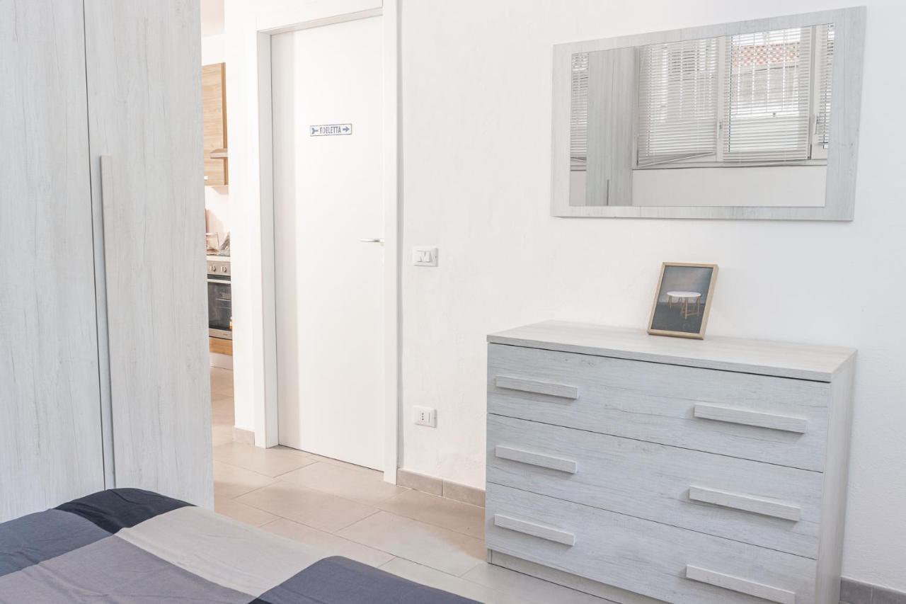 Staurenghi Red Apartment Varese Buitenkant foto
